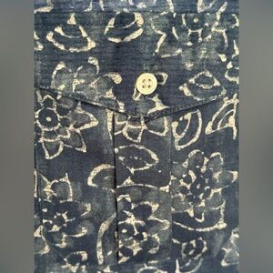 Lauren Ralph Lauren Floral Lightweight Chambray Shirt / Blue/Cream / Size Medium